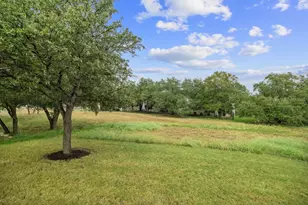 107 Sunny Side Bend, Georgetown, TX 78633 - Photo 33