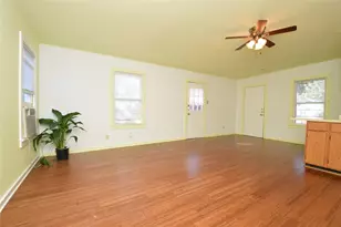 2801 Lafayette Ave, Austin, TX 78722 - Photo 3