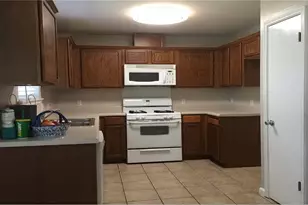 512 Maplecreek Dr, Leander, TX 78641 - Photo 5