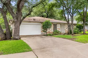 12006 Trianon Ln, Austin, TX 78727 - Photo 7