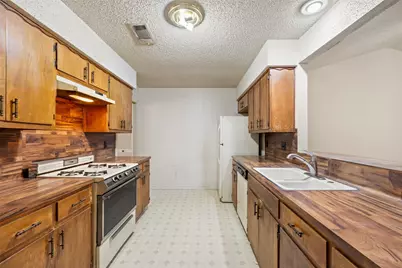12006 Trianon Lane, Austin, TX 78727 - Photo 11