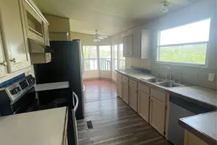 120 Roots Rd, Martindale, TX 78655 - Photo 5