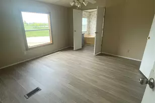 120 Roots Rd, Martindale, TX 78655 - Photo 11