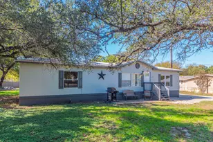 301 N Buffalo Ave, Cedar Park, TX 78613 - Photo 3