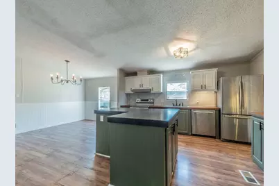 301 N Buffalo Avenue, Cedar Park, TX 78613 - Photo 17