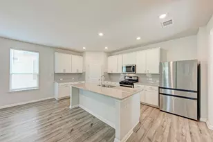 1021 Lone Peak Wy, Dripping Springs, TX 78620 - Photo 11