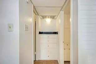 1000 W 26th St, Austin, TX 78705 - Photo 9