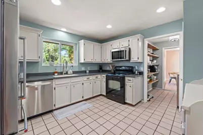 242 W Oak Loop, Cedar Creek, TX 78612 - Photo 9