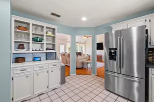 242 W Oak Loop, Cedar Creek, TX 78612 - Photo 11