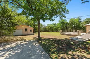 242 W Oak Loop, Cedar Creek, TX 78612 - Photo 25