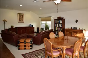 201 Leather Oak Loop, San Marcos, TX 78666 - Photo 3