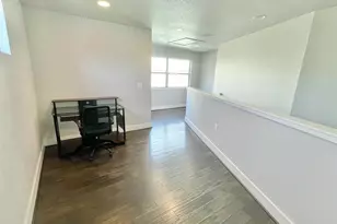1300 E 3rd St, Austin, TX 78702 - Photo 13