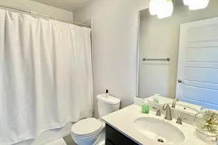 1300 E 3rd St, Austin, TX 78702 - Photo 17