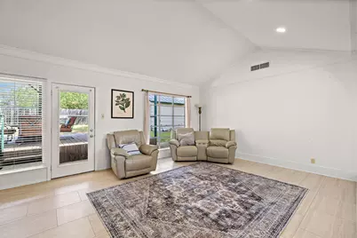 605 Parkway Street, Georgetown, TX 78628 - Photo 7