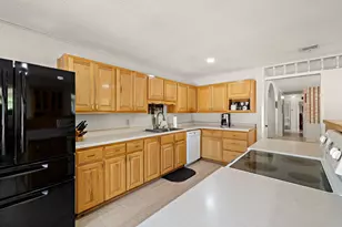 605 Parkway St, Georgetown, TX 78628 - Photo 13
