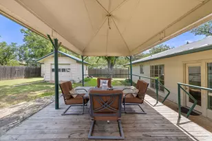 605 Parkway St, Georgetown, TX 78628 - Photo 27