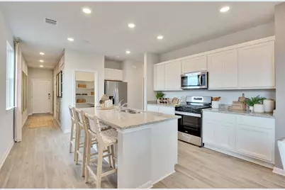 126 Hornet Street, Elgin, TX 78621 - Photo 3