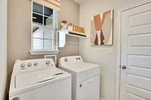 126 Hornet St, Elgin, TX 78621 - Photo 13