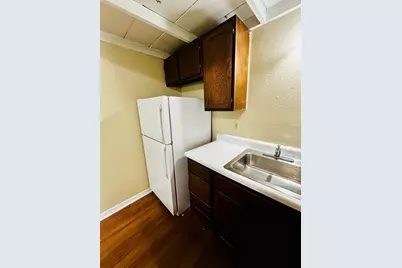 1000 W 26th Street #207, Austin, TX 78705 - Photo 13