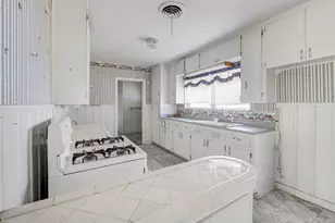 1204 Northridge Dr, Austin, TX 78723 - Photo 9