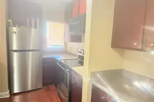 1901 Crossing Pl Pl, Austin, TX 78741 - Photo 5