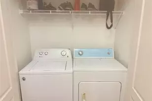 1901 Crossing Pl Pl, Austin, TX 78741 - Photo 7