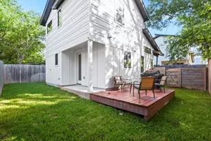 619 Hammack Dr, Austin, TX 78752 - Photo 7