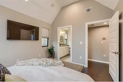 904 E 2nd Street #B, Austin, TX 78702 - Photo 21