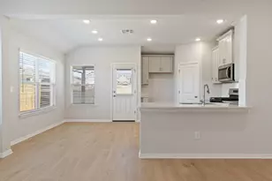 280 Pale Horse Bnd, Buda, TX 78610 - Photo 3
