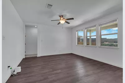 13709 Fallsprings Way, Manor, TX 78653 - Photo 15