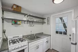 208 Lessin Ln, Austin, TX 78704 - Photo 17