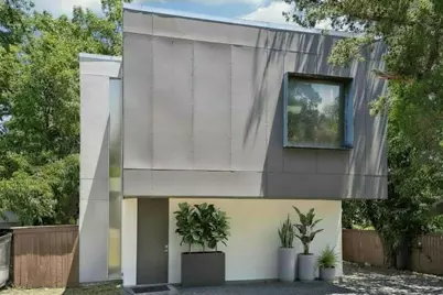 208 Lessin Lane, Austin, TX 78704 - Photo 23