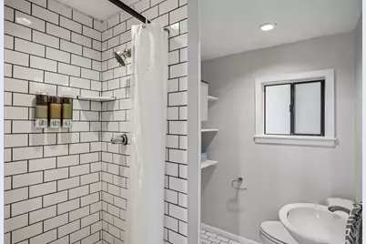 208 Lessin Lane, Austin, TX 78704 - Photo 21