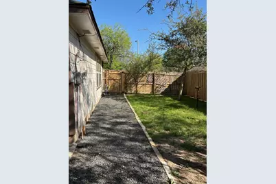 4708 Cypress Bend, Austin, TX 78744 - Photo 25