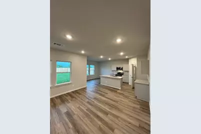 322 Randall Place, Rockdale, TX 76567 - Photo 5