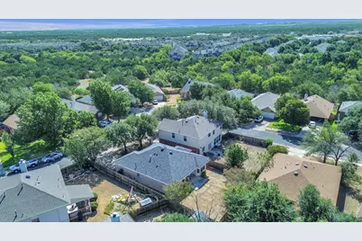 16832 Luckenwald Drive, Round Rock, TX 78681 - Photo 37