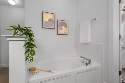 7201 Auburn Blaze Lane, Austin, TX 78744 - Photo 17