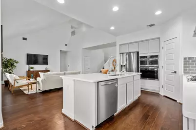 7201 Auburn Blaze Lane, Austin, TX 78744 - Photo 9