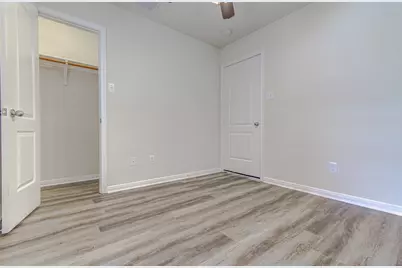 21607 Santa Carlo Avenue, Lago Vista, TX 78645 - Photo 17