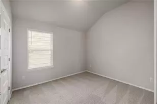 116 Riverhill Dr, Georgetown, TX 78628 - Photo 17