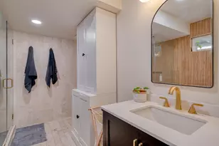 1233 Orange St, Lockhart, TX 78644 - Photo 17