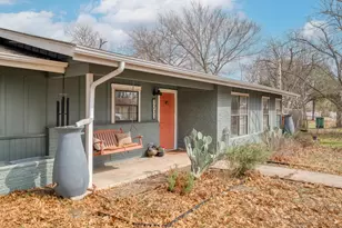 1233 Orange St, Lockhart, TX 78644 - Photo 1
