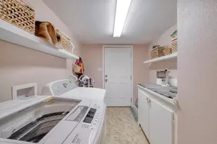 1233 Orange St, Lockhart, TX 78644 - Photo 23