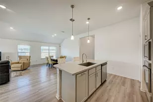 20821 Schuster St, Manor, TX 78653 - Photo 9
