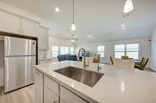 20821 Schuster St, Manor, TX 78653 - Photo 11