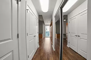360 Nueces St, Austin, TX 78701 - Photo 23