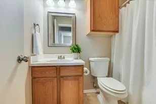 2800 Tyler Ln, Taylor, TX 76574 - Photo 15