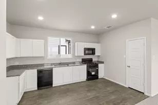 3085 Winding Creek Rd, Kyle, TX 78640 - Photo 17