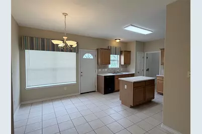 187 Creekwood Trail, Cedar Creek, TX 78612 - Photo 5