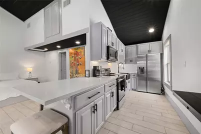 2903 Oak Ridge Drive, Spicewood, TX 78669 - Photo 21